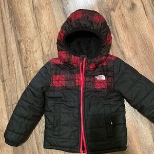 Cozy buffalo plaid north face reversible fleece coat 3t